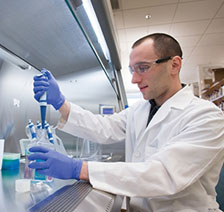 Joseph Darling G'12 photo